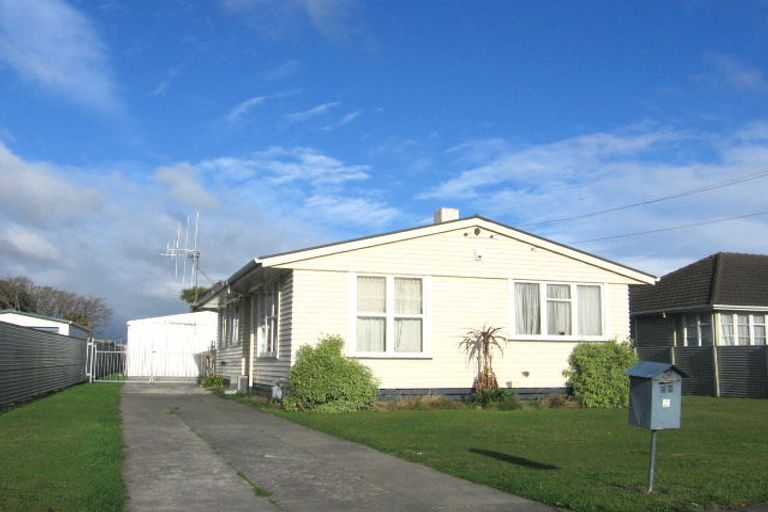 Photo of property in 12 Brighton Crescent, Highbury, Palmerston North, 4412