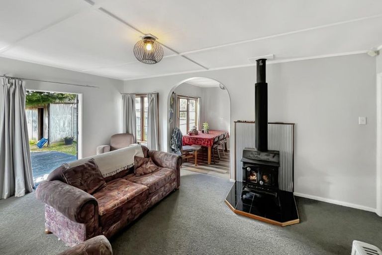 Photo of property in 10 Victor Street, Dannevirke, 4930