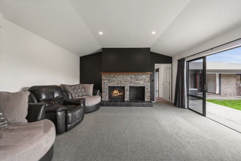 Photo of property in 141 Lisland Drive, Kinloch, Taupo, 3377