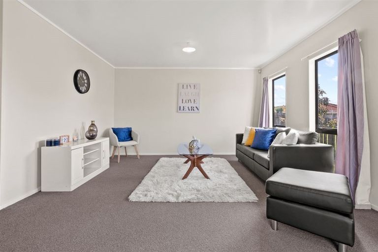 Photo of property in 1/16 Clarice Place, Takanini, 2112