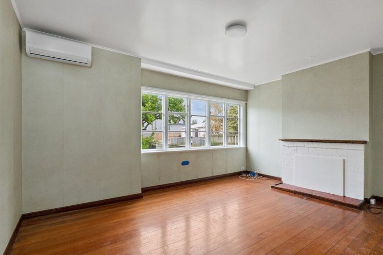 Photo of property in 9 Bray Street, Woolston, Christchurch, 8062