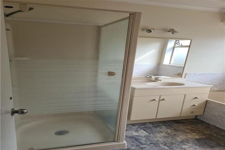 Photo of property in 9 Hereford Place, Grandview Heights, Hamilton, 3200