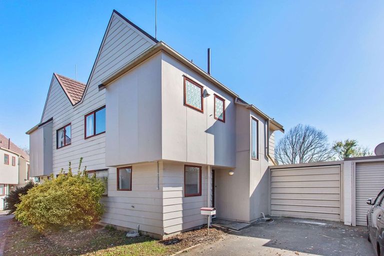 Photo of property in 7/19a Gray Avenue, Mangere East, Auckland, 2024