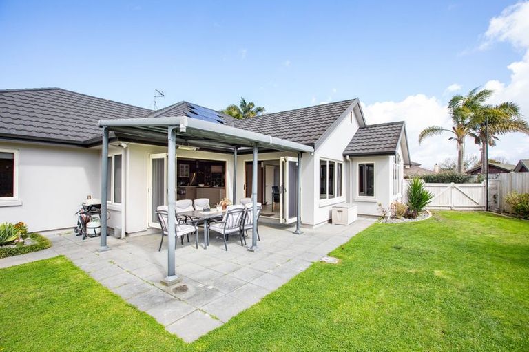 Photo of property in 33 Grace Avenue, Rototuna North, Hamilton, 3210