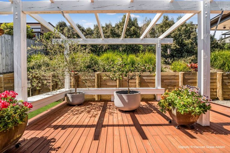 Photo of property in 21 Jeroboam Loop, Kumeu, 0810