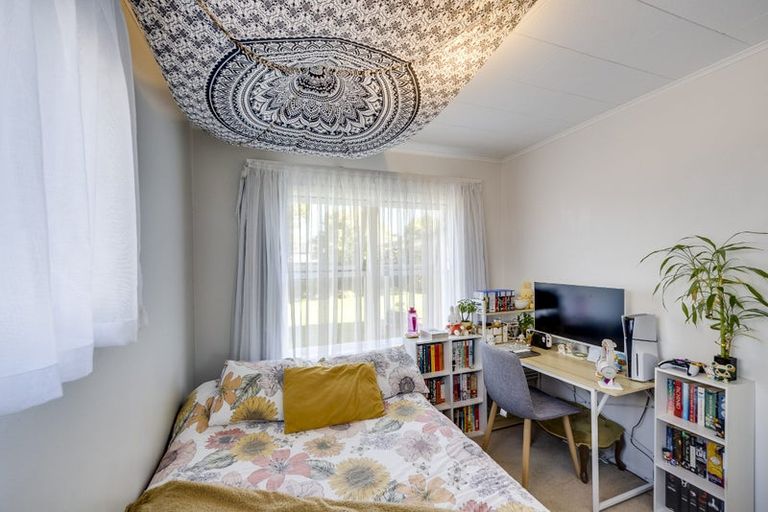 Photo of property in 72 Freyberg Avenue, Tamatea, Napier, 4112