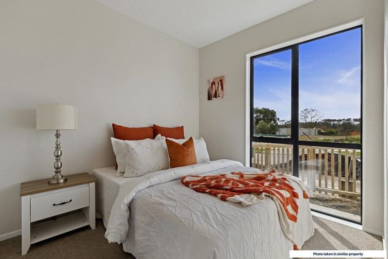 Photo of property in 29 Paretao Street, Massey, Auckland, 0614