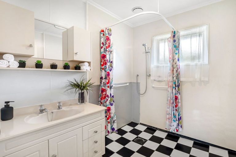 Photo of property in 1a Saunders Place, Gonville, Whanganui, 4501