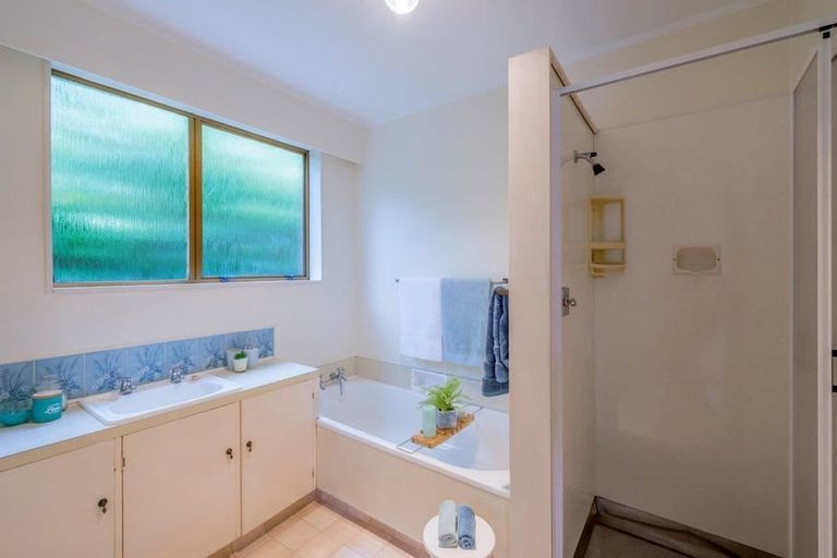 Photo of property in 88 Winara Avenue, Waikanae, 5036