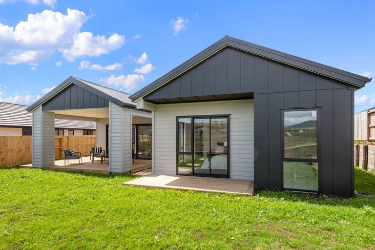 Photo of property in 126 Wairau Drive, Tikipunga, Whangarei, 0112