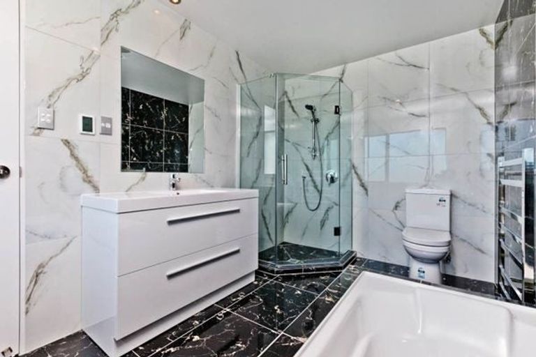 Photo of property in 28 Harris Drive, Silverdale, 0932