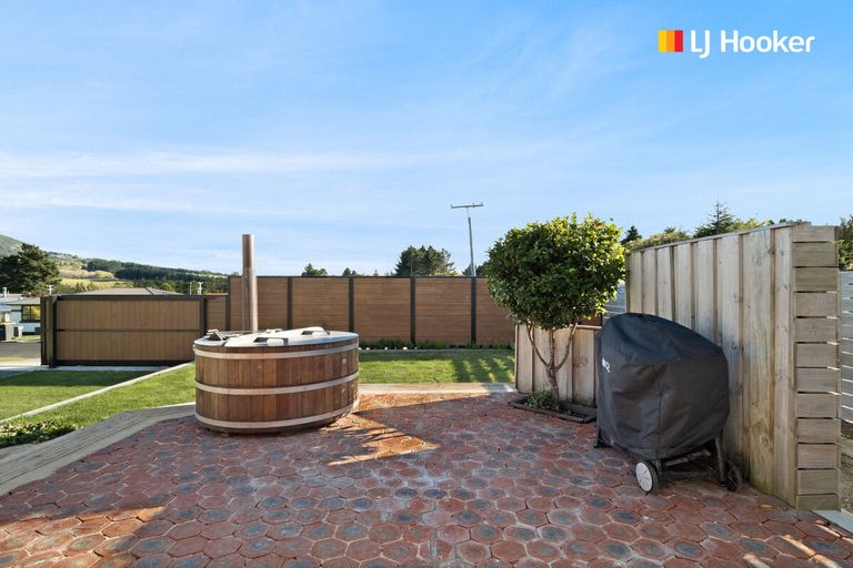 Photo of property in 28 Delta Drive, Waldronville, Dunedin, 9018