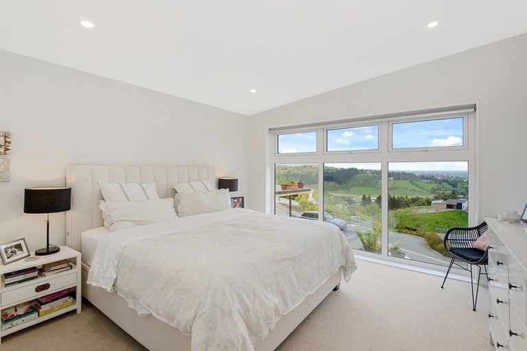 Photo of property in 16 Kiteroa Place, Cashmere, Christchurch, 8022