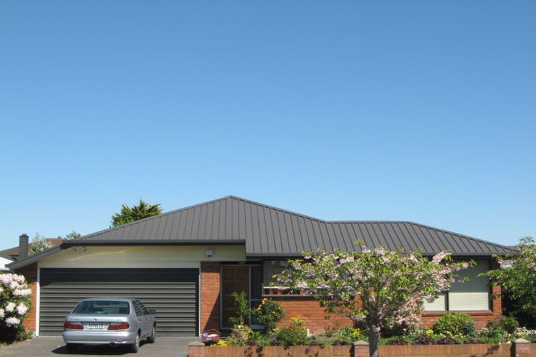 Photo of property in 1/161 Grimseys Road, Redwood, Christchurch, 8051