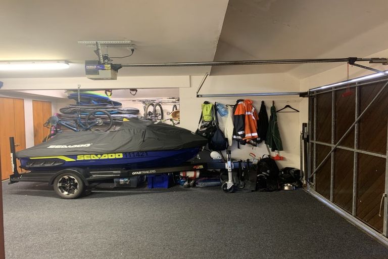 Photo of property in 44 William Bayes Place, Red Beach, 0932