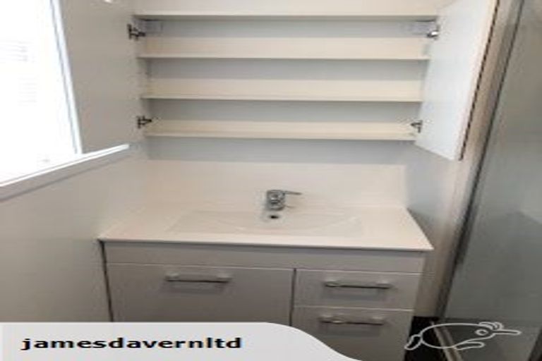 Photo of property in 7 Kotuku Street, Te Atatu Peninsula, Auckland, 0610