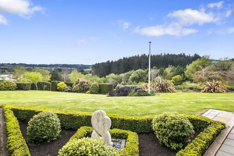 Photo of property in 8 Wavy Knowes Drive, Waldronville, Dunedin, 9018