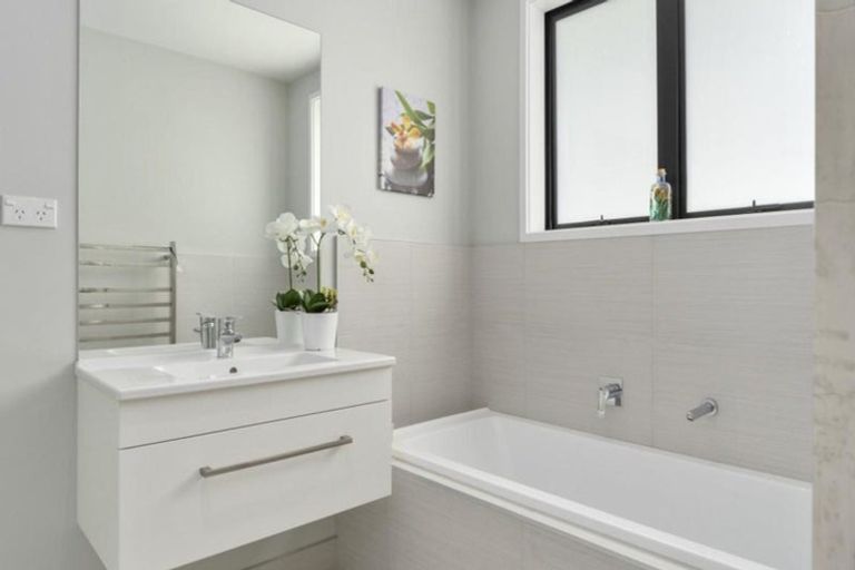 Photo of property in 18 Tuaia Street, Pyes Pa, Tauranga, 3112