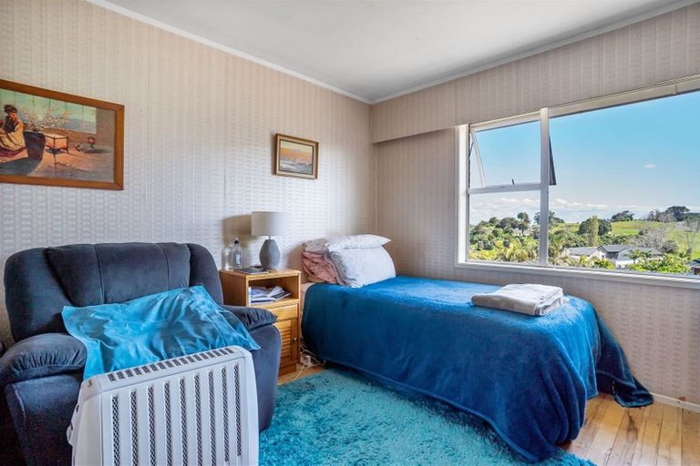 Photo of property in 23 Clovelly Road, Bucklands Beach, Auckland, 2012