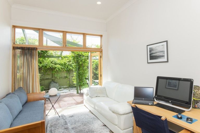 Photo of property in 27 Stout Street, Whataupoko, Gisborne, 4010