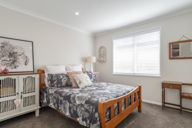 Photo of property in 5 Greystone Place, Omokoroa, 3114