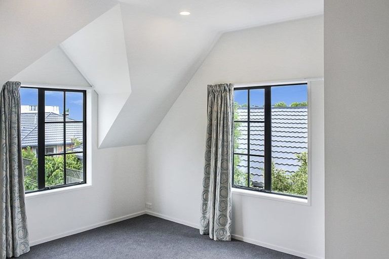 Photo of property in 46d Division Street, Riccarton, Christchurch, 8041