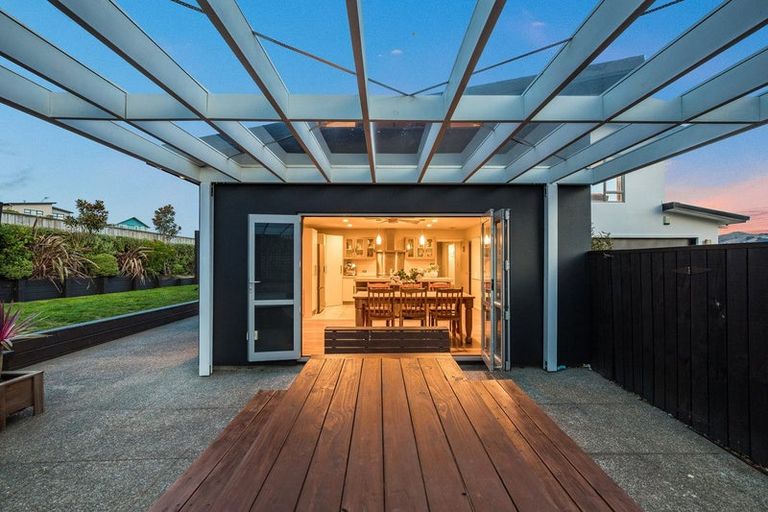 Photo of property in 11 Nelson Avenue, Aotea, Porirua, 5024