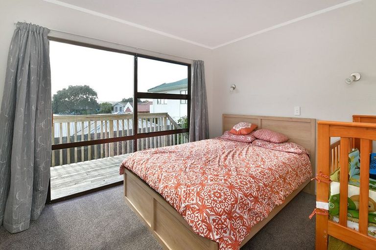 Photo of property in 836 Whangaparaoa Road, Manly, Whangaparaoa, 0930