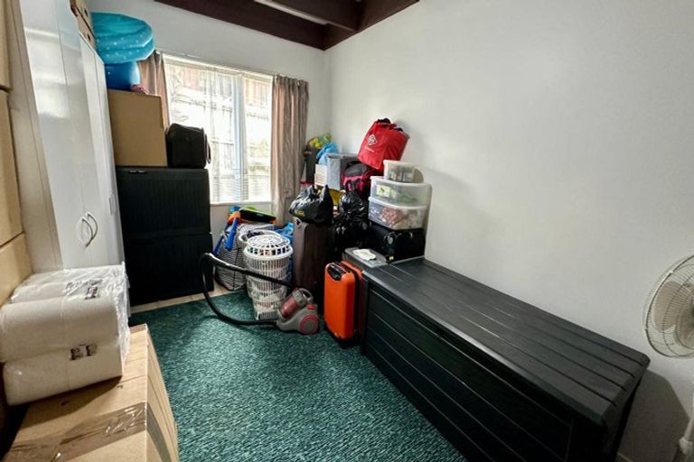 Photo of property in 3/289 Swanson Road, Ranui, Auckland, 0612