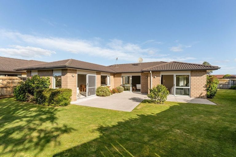 Photo of property in 15 Kereru Place, Pyes Pa, Tauranga, 3112