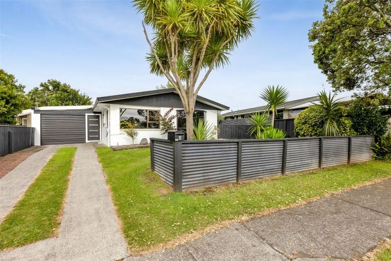 Photo of property in 8 Jade Place, Bell Block, New Plymouth, 4312