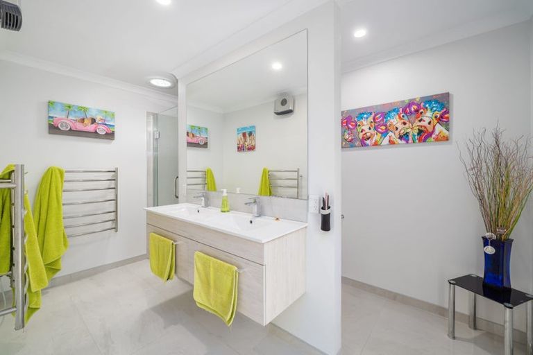 Photo of property in 250 Mairehau Road, Burwood, Christchurch, 8083