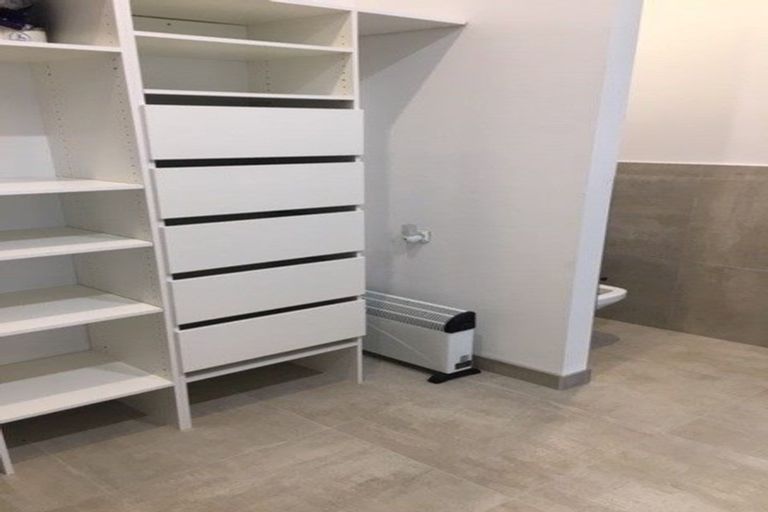 Photo of property in 16 Crispe Road, Clarks Beach, 2122