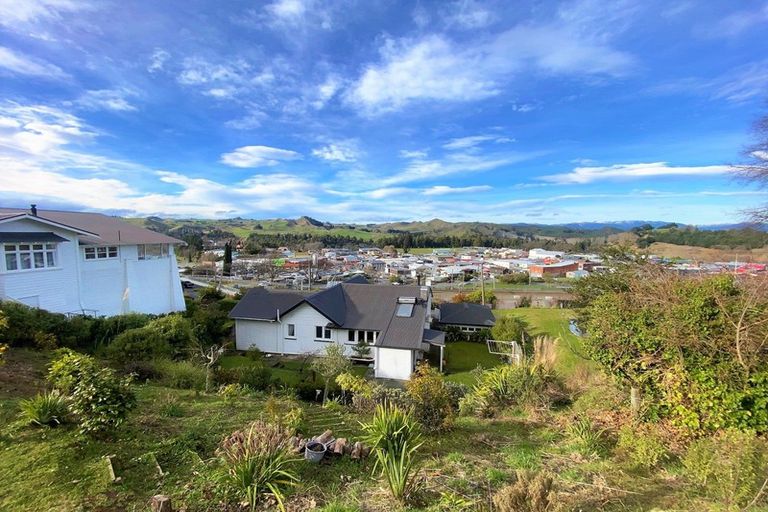 Photo of property in 1 Swan Street, Taihape, 4720
