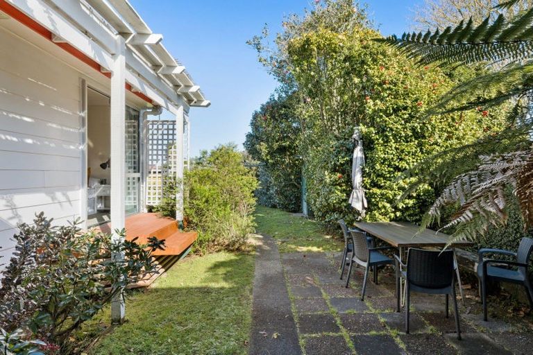 Photo of property in 21 Morrow Avenue, St Andrews, Hamilton, 3200