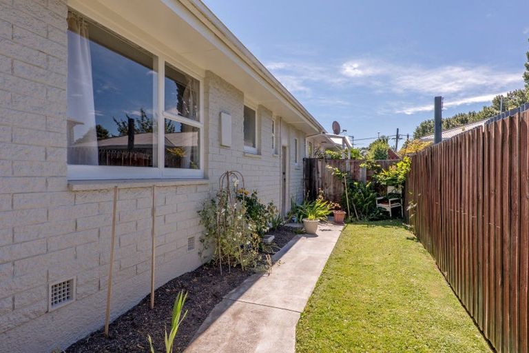 Photo of property in 3/108 Staveley Street, Avonhead, Christchurch, 8042