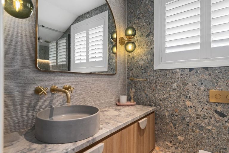 Photo of property in 67 Wairakei Road, Bryndwr, Christchurch, 8052