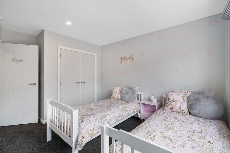 Photo of property in 34 Freedom Drive, Kelvin Grove, Palmerston North, 4414