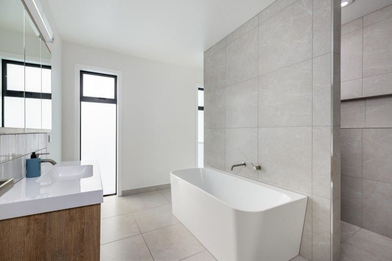 Photo of property in 21 Spencer Place, Springlands, Blenheim, 7201