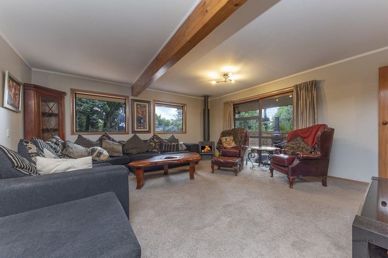 Photo of property in 219 Shaw Road, Titirangi, Auckland, 0604