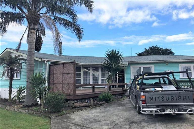 Photo of property in 31 Evans Road, Weymouth, Auckland, 2103