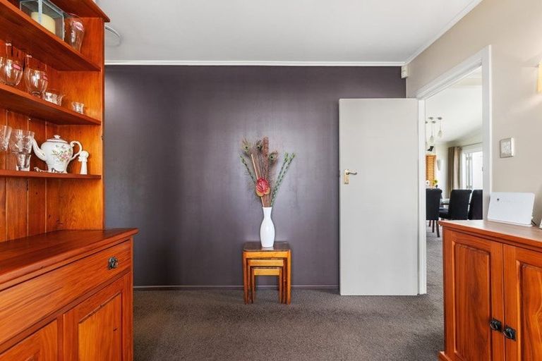 Photo of property in 29 Lyndhurst Road, Te Atatu South, Auckland, 0610