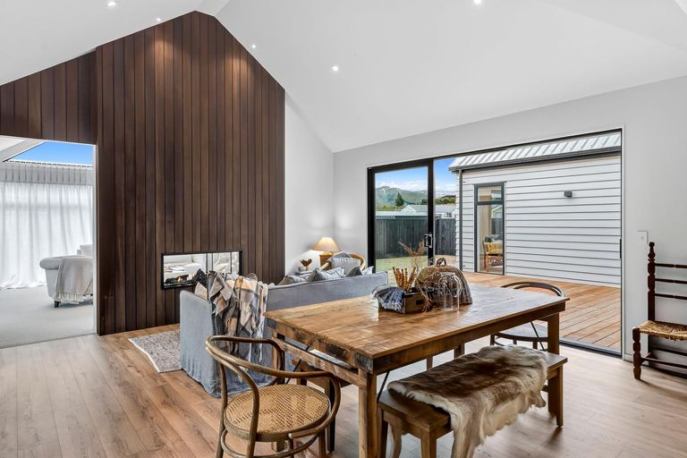 Photo of property in 39 Atkins Road, Luggate, Wanaka, 9382