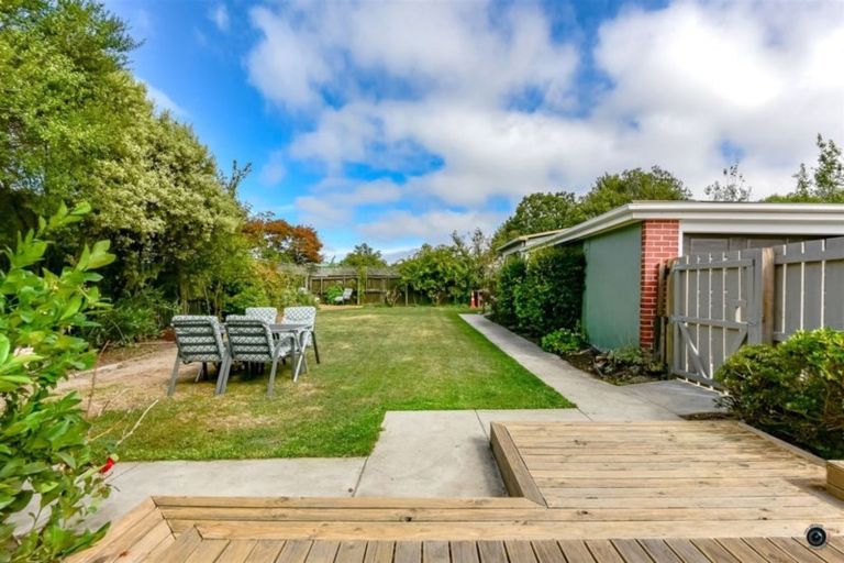 Photo of property in 27 Longmuir Street, Ilam, Christchurch, 8041