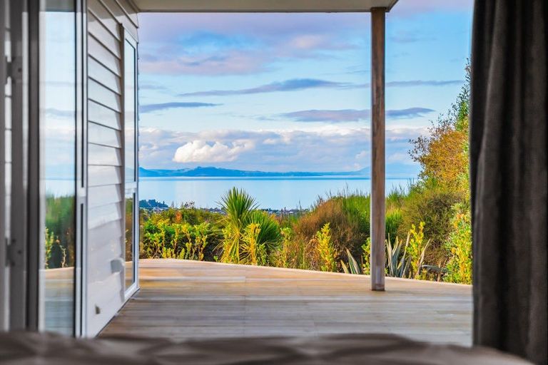 Photo of property in 11 Rangikatea Road, Omori, Turangi, 3381