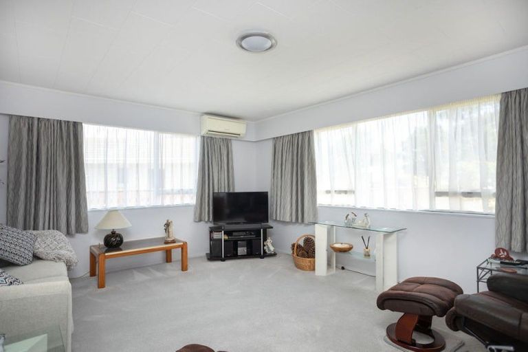 Photo of property in 14 Hamlet Street, Dannevirke, 4930