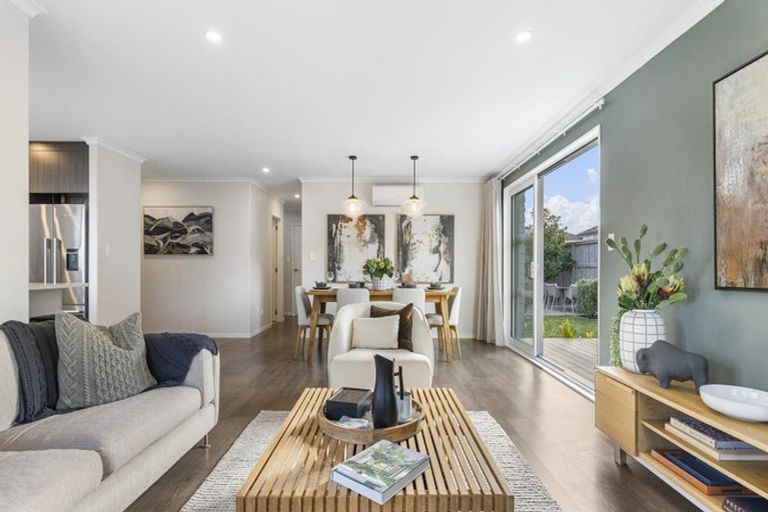 Photo of property in 12b Belvedere Court, West Harbour, Auckland, 0618