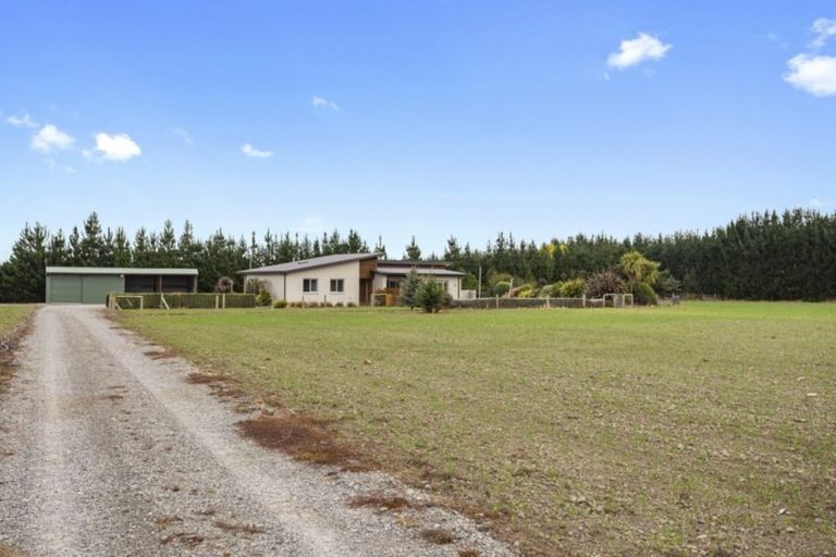 Photo of property in 2517 Tram Road, West Eyreton, Rangiora, 7475