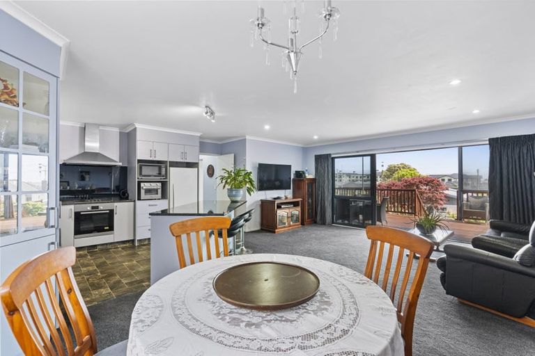 Photo of property in 67a Pohutukawa Place, Bell Block, New Plymouth, 4312