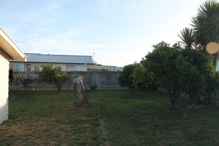 Photo of property in 110 Apollo Parade, Milson, Palmerston North, 4414